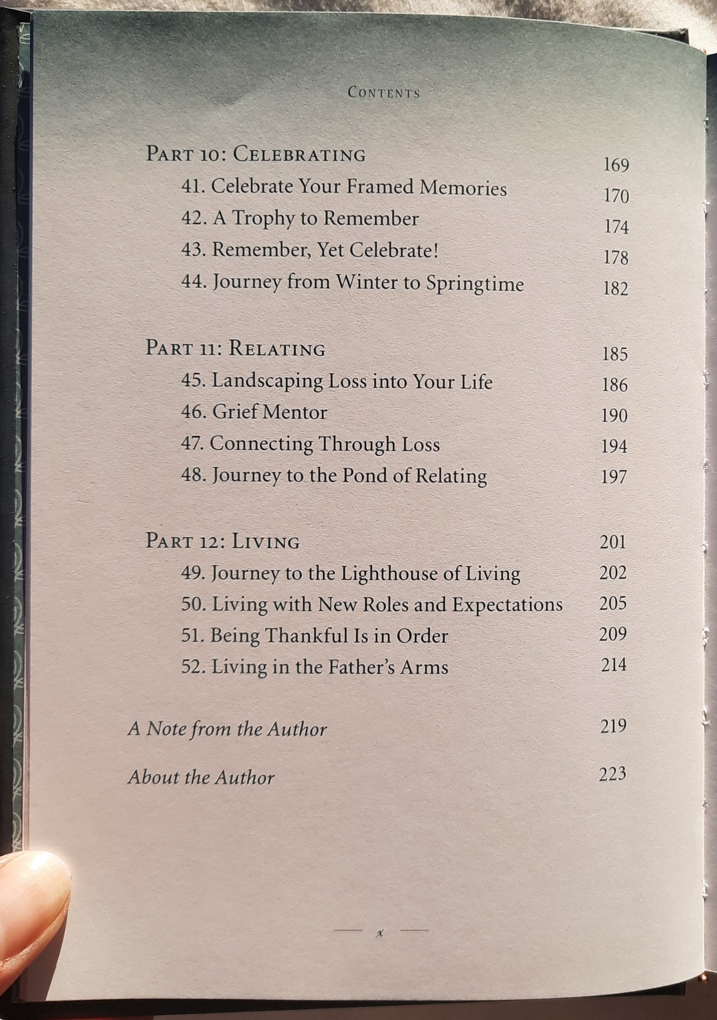 Grieving the Loss of a Loved One by Kathe Wunnenberg (Very good, 2016, HC, 223 pages, Zondervan)