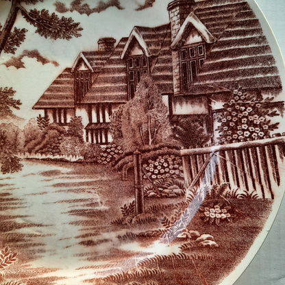 Vintage English Cottage 9.25" Decorative Plate Made in Japan - Very good condition