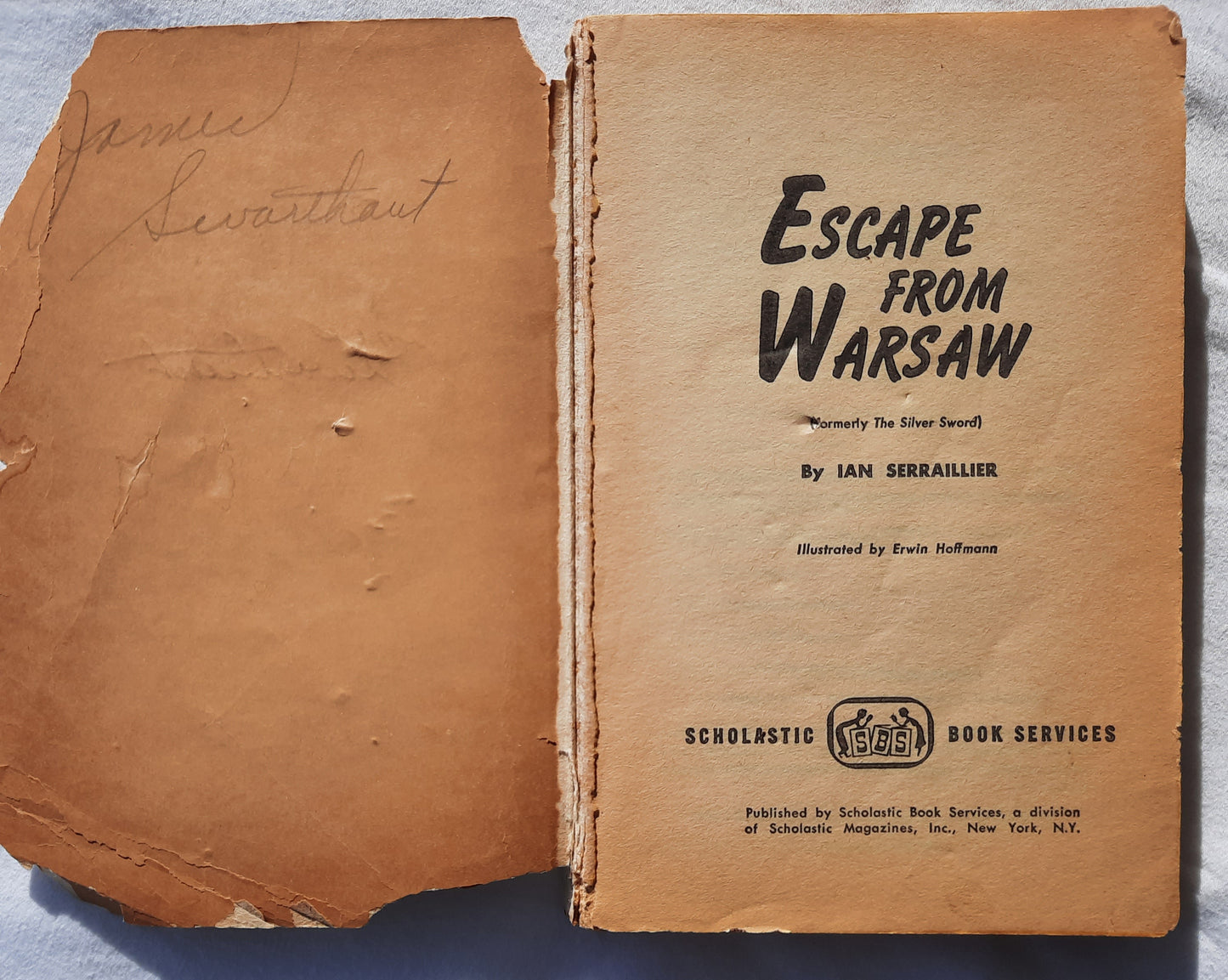 Escape From Warsaw by Ian Serraillier (Acceptable, 1963, Pbk, 218 pgs, Scholastic)