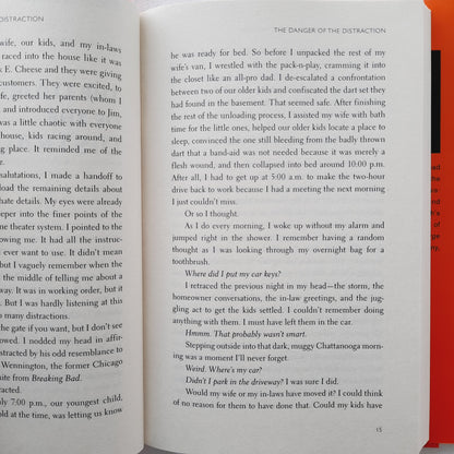 How to Lead in a World of Distraction: Maximizing Your Influence by Turning Down the Noise by Clay Scroggins (New, 2019, HC, 214 pgs, Zondervan)