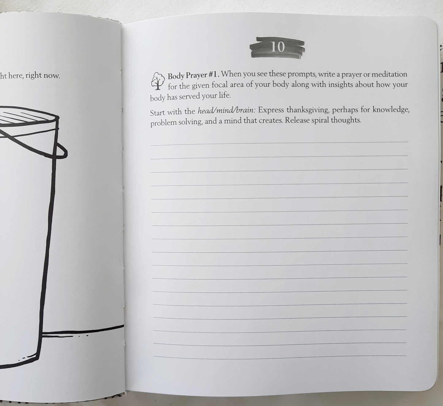 My Unedited Writing Year: 365 Invitations to Free Your Creativity and the Writer Within by Hope Lyda (New, 2019, Pbk, 365 pgs, Harvest House)