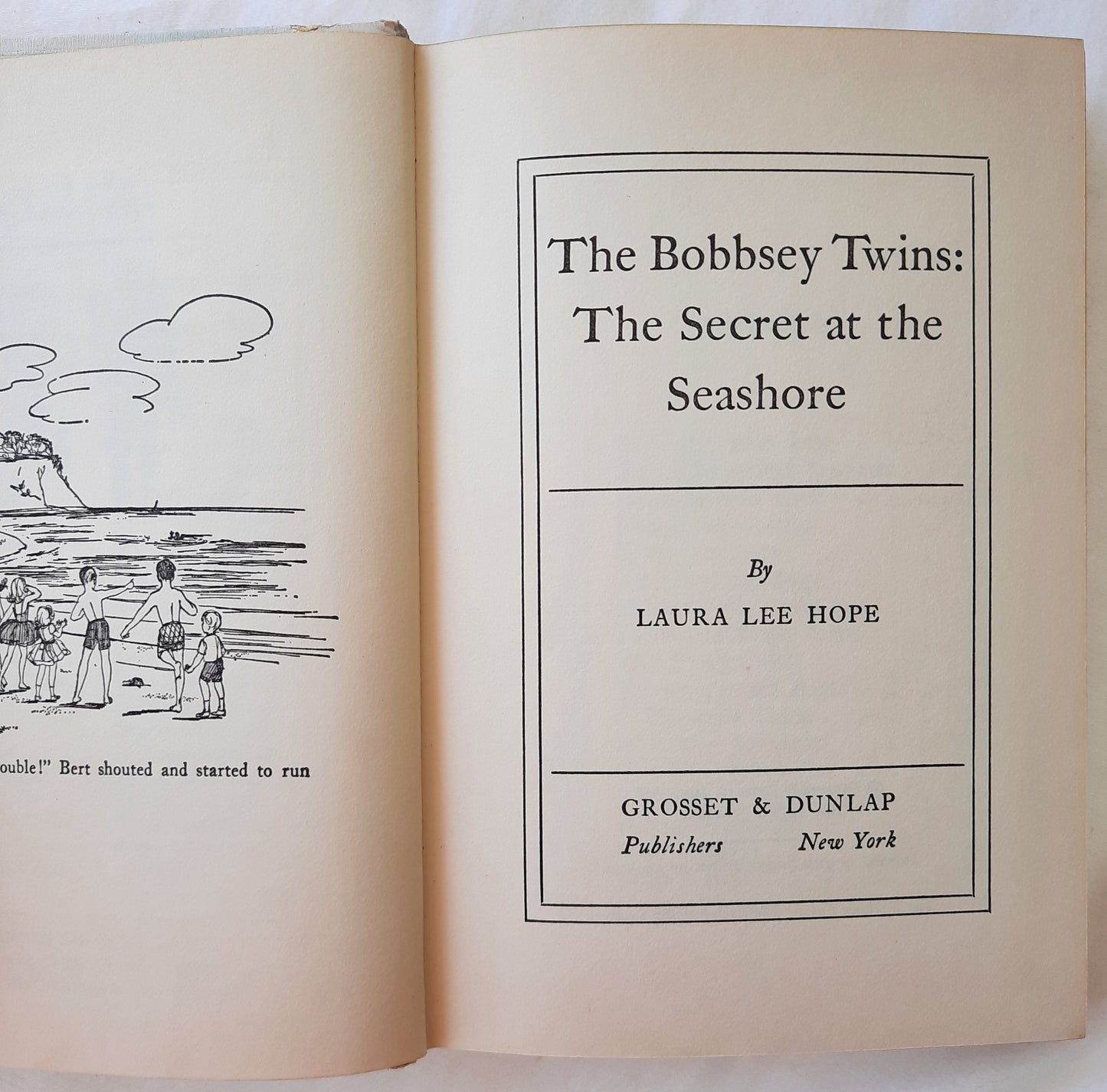 The Bobbsey Twins: The Secret at the Seashore by Laura Lee Hope (Good, 1962, HC, 174 pages, Grosset & Dunlap)