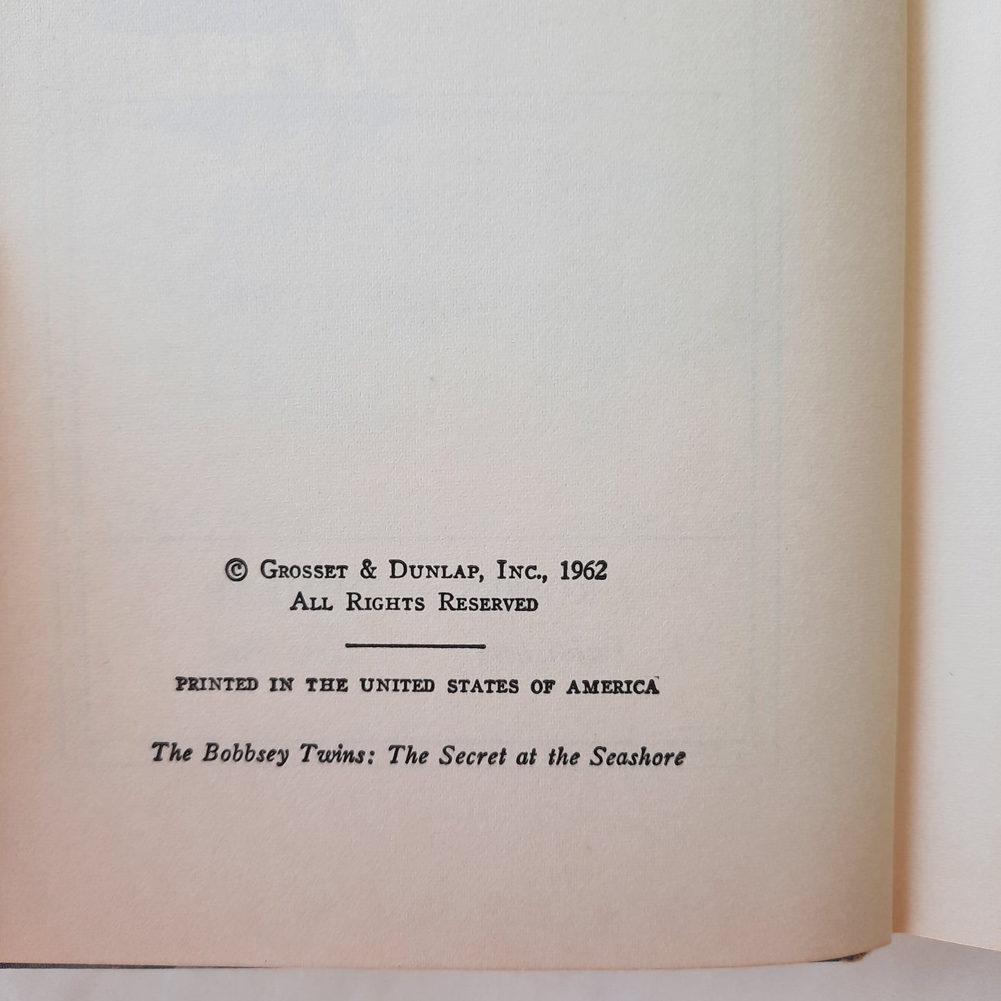 The Bobbsey Twins: The Secret at the Seashore by Laura Lee Hope (Good, 1962, HC, 174 pages, Grosset & Dunlap)