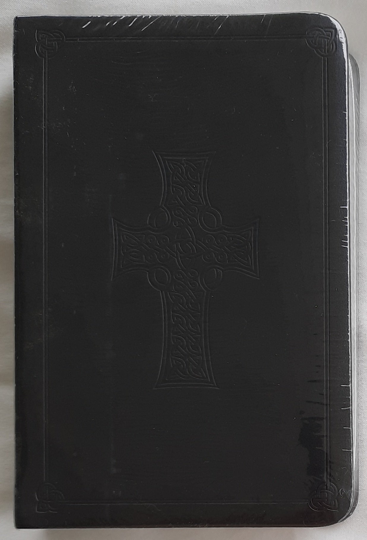 ESV Value Compact Bible TruTone Olive, Celtic Cross Design (New, 2015, Imitation Leather, 1056 pages, Crossway)