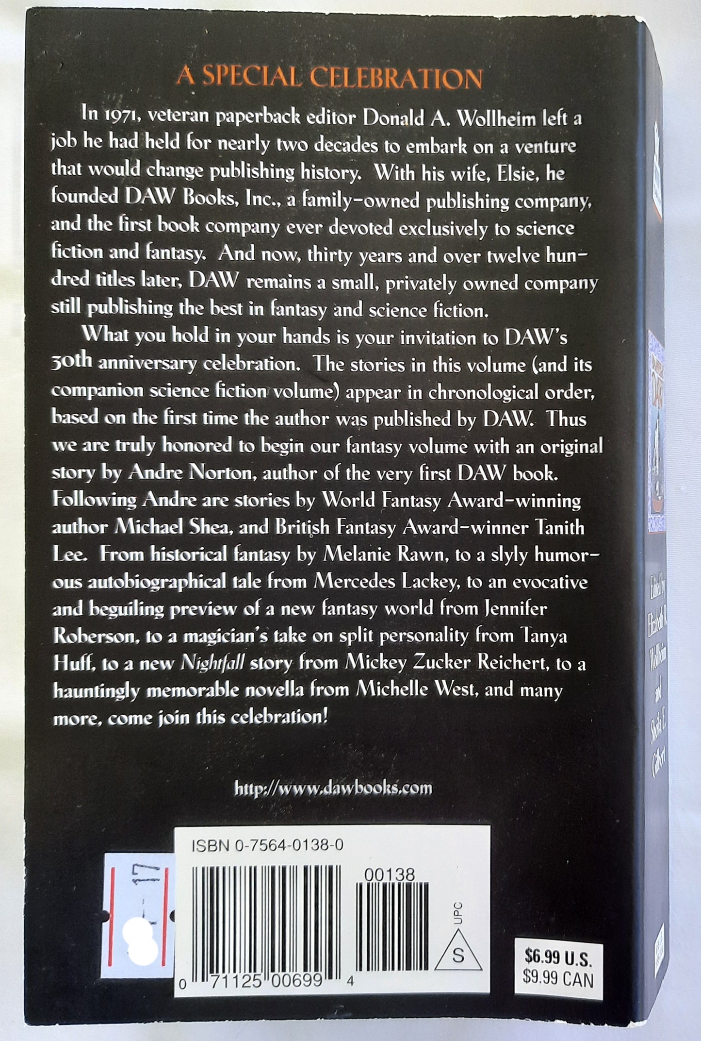 30th Anniversary DAW Fantasy Anthology edited by Elizabeth Wollheim; Sheila Gilbert (Good, 2003, Pbk, 462 pages, DAW)