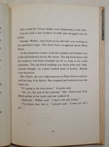 Who Goes There, Lincoln? by Dale Fife (Good, 1975, HC, 64 pages, Weekly Reader Children's Book Club)