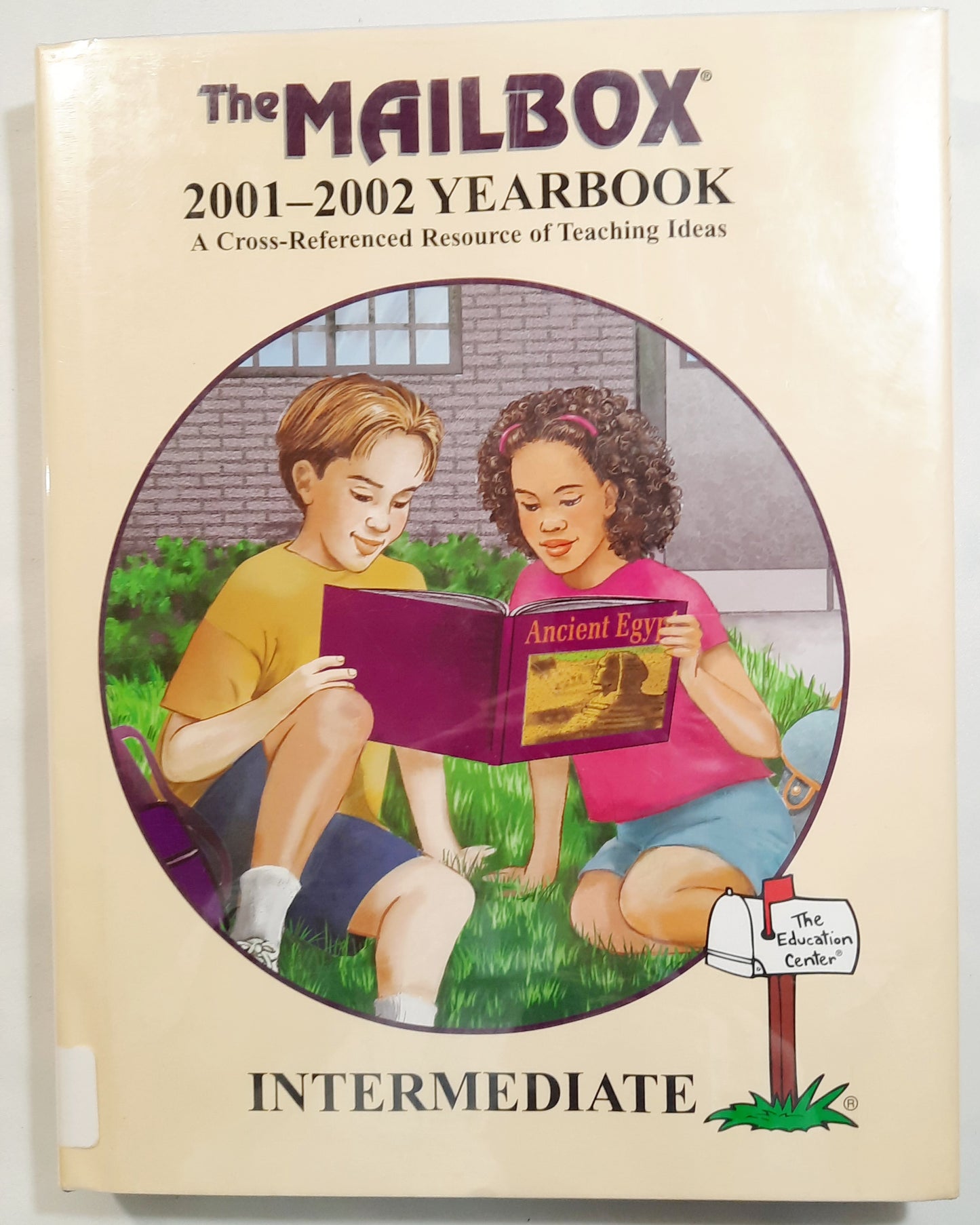 The Mailbox 2001-2002 Yearbook: Intermediate edited by Becky Andrews (Very good, 2002, HC, 320 pages, The Education Center)