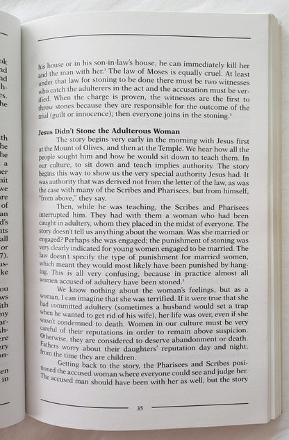 Jesus and Courageous Women by Elsa Tamez; Sallie M. Cuffee (Very good, 2001, PBk, 182 pages, General Board of Global Ministries)