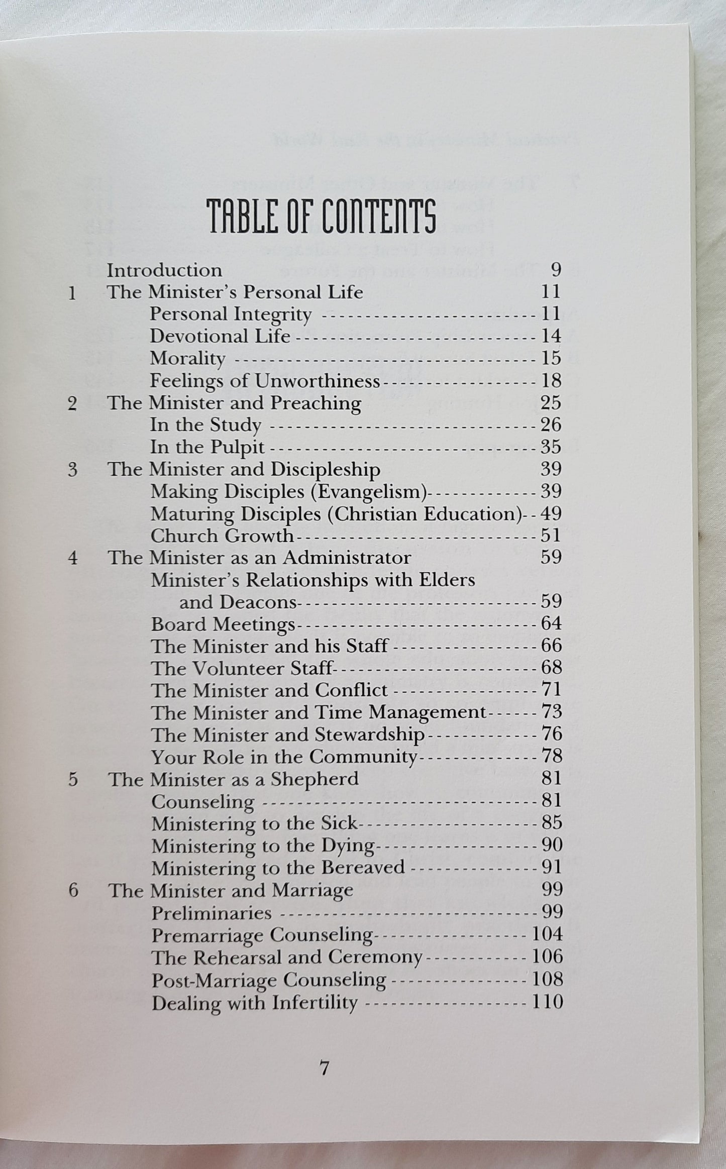 Practical Ministry in the Real World by Robert C. Shannon; J. Michael Shannon (Very Good, 1997, Pbk, 159 pages, College Press)