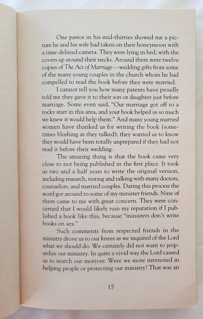 The Act of Marriage: The Beauty of Sexual Love by Tim & Beverly LaHaye (Very Good, 1998, Pbk, 393 pages, Zondervan)