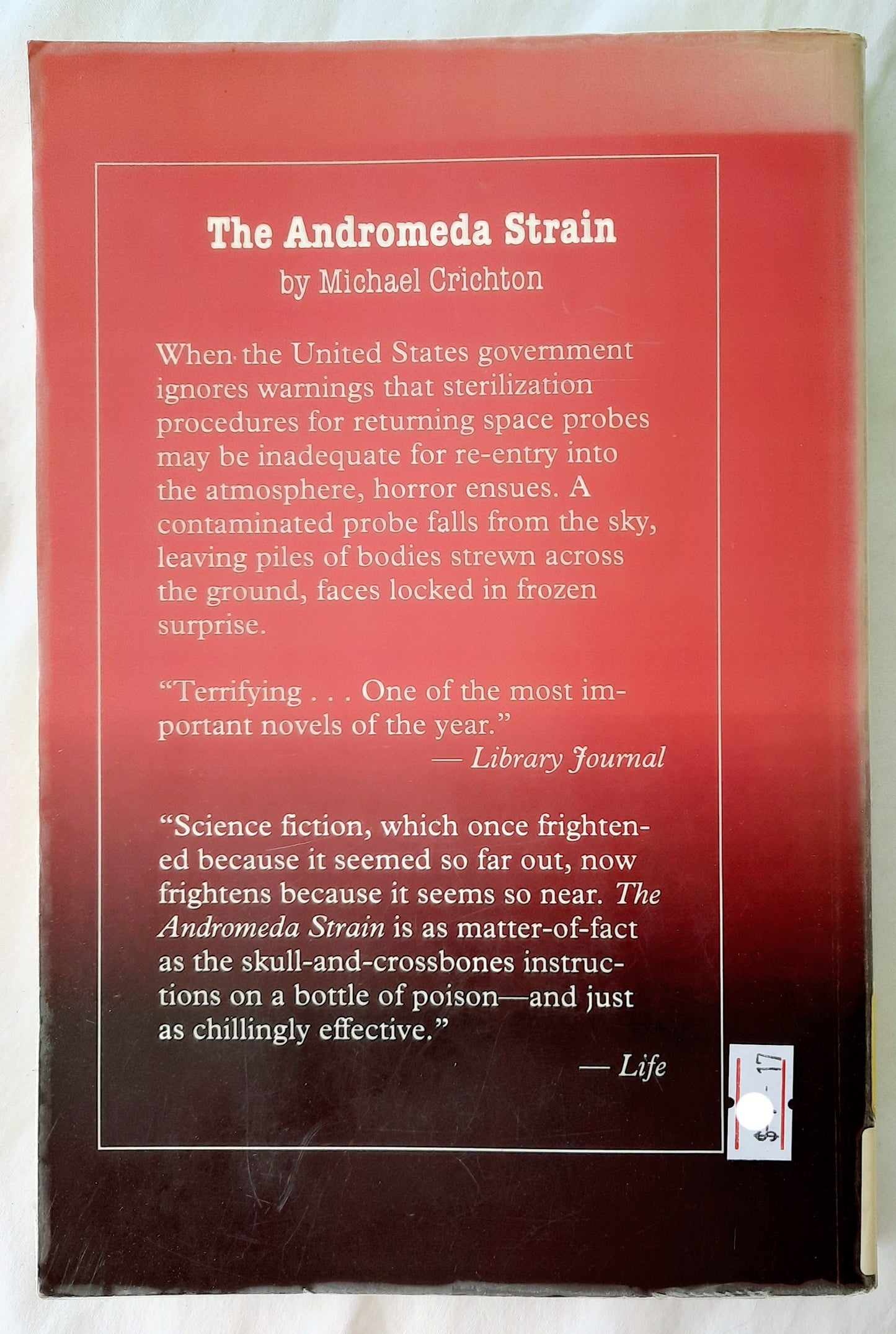 The Andromeda Strain by Michael Crichton (Very Good, 1994, Pbk, 310 pages, Eagle Large Print)