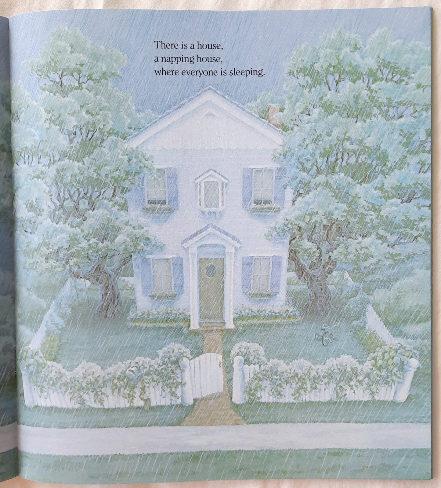 The Napping House by Audrey Wood; Don Wood (Very good, 2014, Pbk, 32 pages, Scholastic)