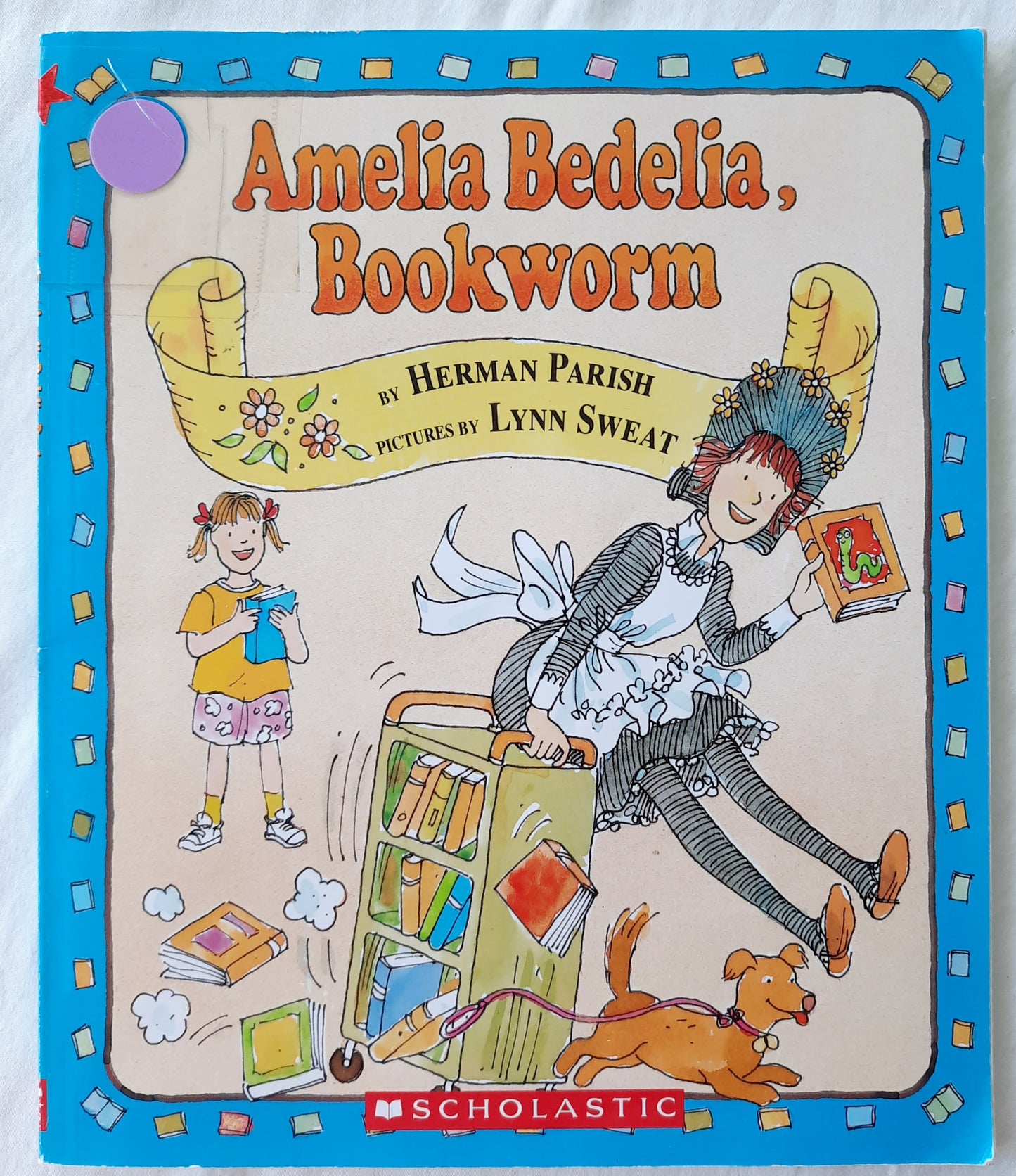 Amelia Bedelia, Bookwork by Herman Parish; Lynn Sweat (Very good, 2004, Pbk, 64 pages, Scholastic)