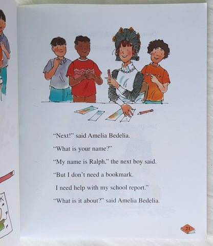 Amelia Bedelia, Bookwork by Herman Parish; Lynn Sweat (Very good, 2004, Pbk, 64 pages, Scholastic)