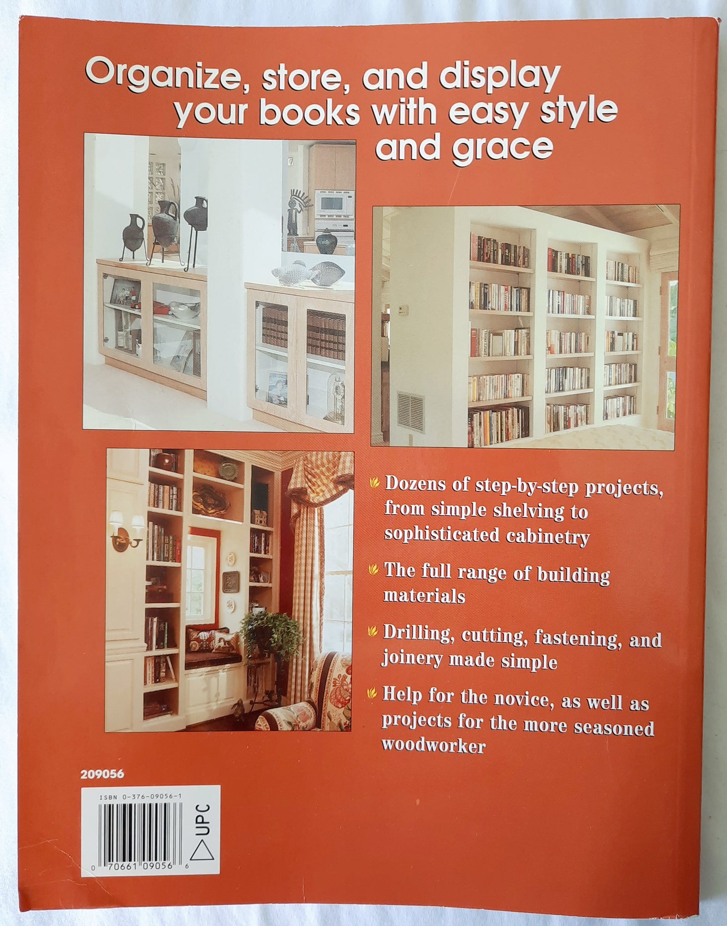 Southern Living Bookshelves & Cabinets edited by Jim McRae; Pierre Home-Douglas (Very good, 1999, Pbk, 112 pages, Oxmoor House)