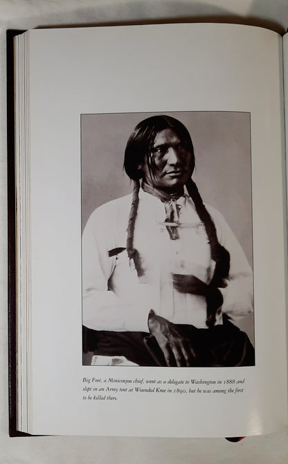 Trail to Wounded Knee: The Last Stand of the Plains Indians 1860-1890 by Herman J. Viola (Very good, 2003, HC, 200 pages, National Geographic Society)