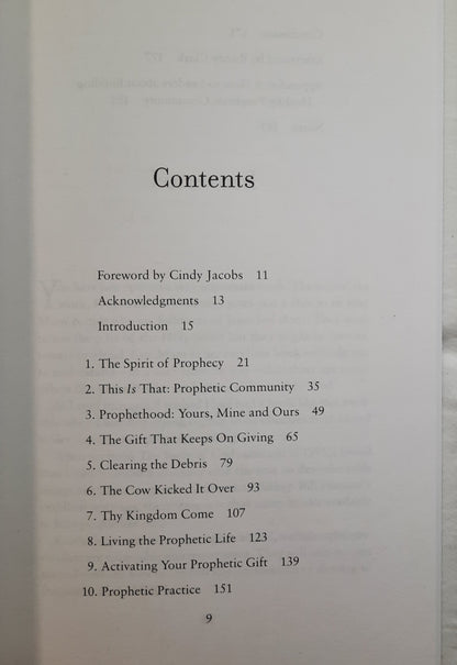 Prophetic Community: God's Call for ALL to Minister in His Gifts by Kim M. Maas (New, 2019, Pbk, 192 pages, Chosen)