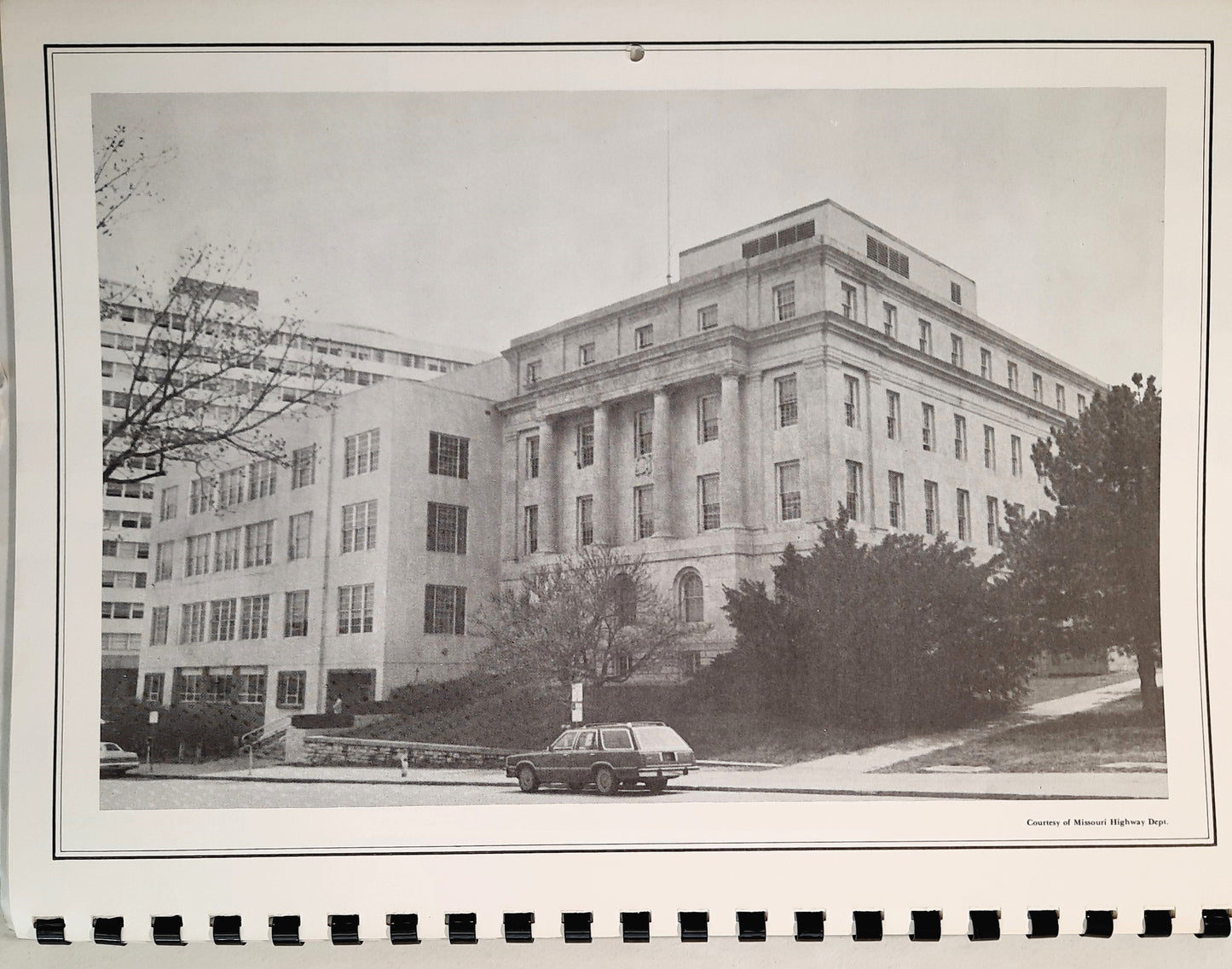 Missouri State Senate 1981 Collectible Wall Calendar (Very Good, Spiral-bound)