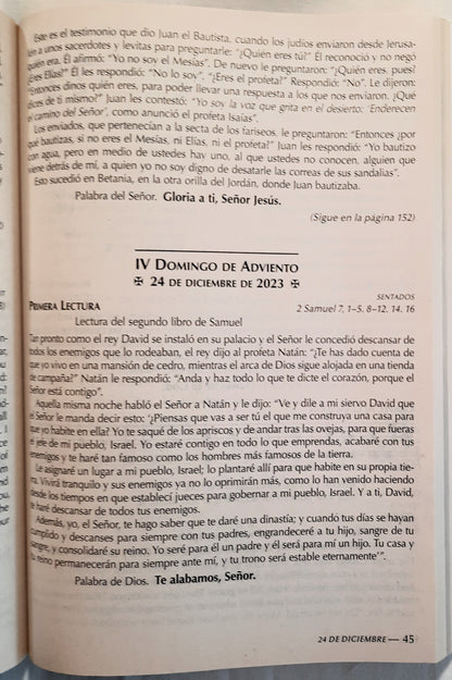 Unidos en Cristo Adviento-Cuaresma Dec. 2, 2023-Mar. 23, 2024 (Very good, 2023, Pbk, 272 pages, Oregon Catholic Press)