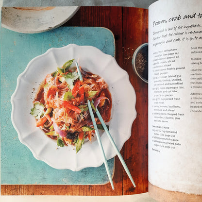 Oodles of Noodles: Over 79 Recipes for Classic, Asian-inspired Noodle Dishes by Louise Pickford (Very good, 2017, Pbk, 160 pages, Books4Less)