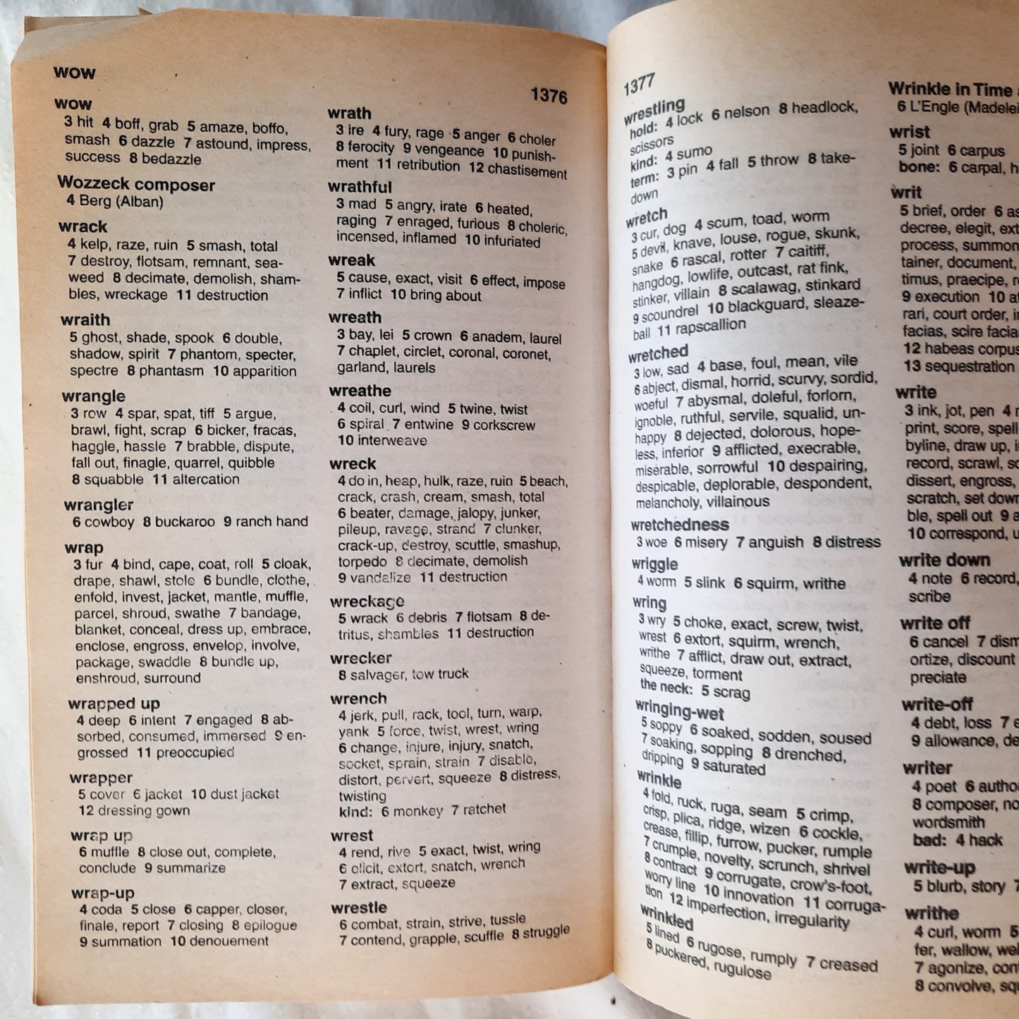 Mirriam-Webster's Crossword Puzzle Dictionary (Good, 2005, Pbk, 1387 pages, Mirriam-Webster)