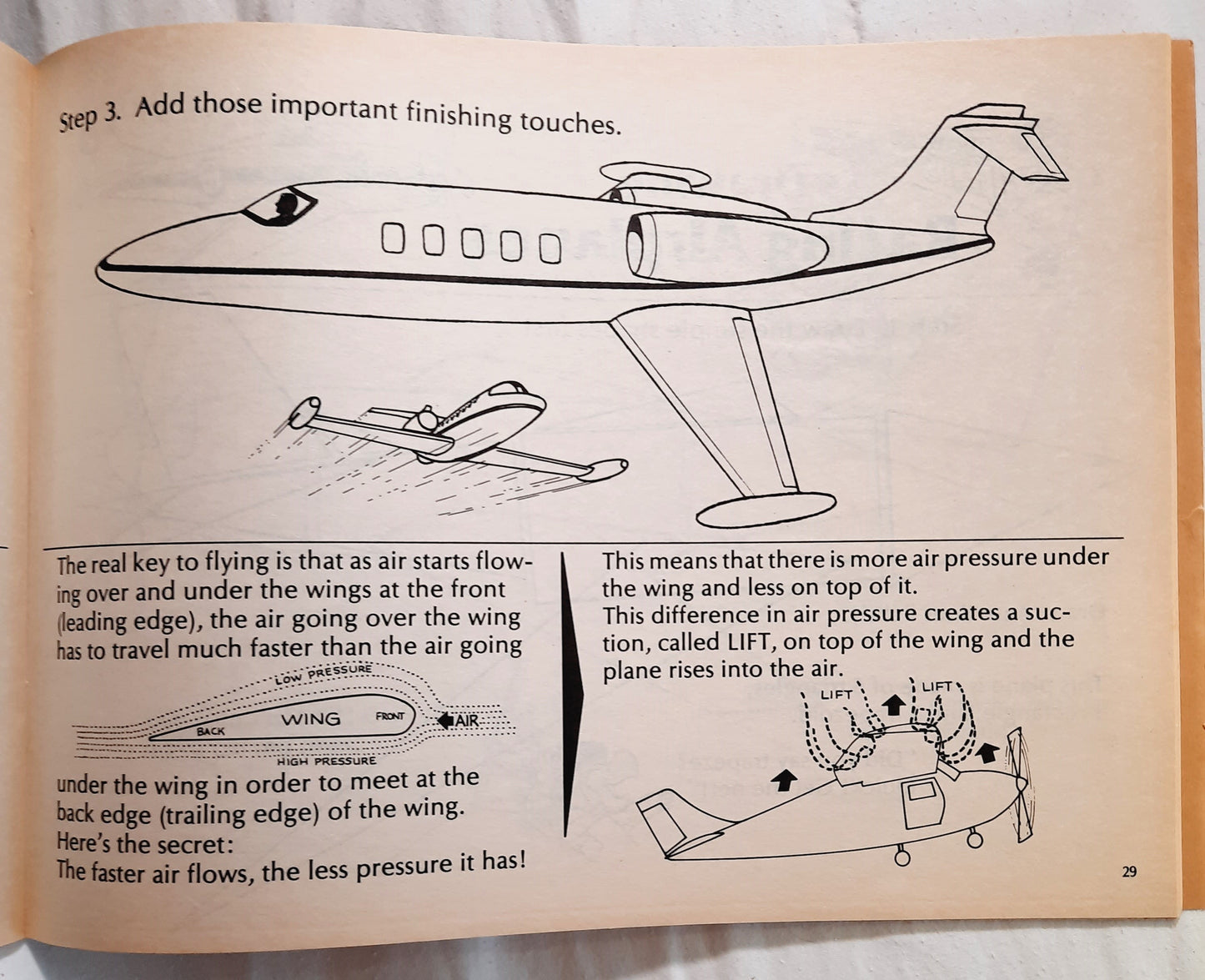 Drawing Jets and Planes by James Michaels (Good, 1986, Pbk, 48 pages, Weekly Reader Books)