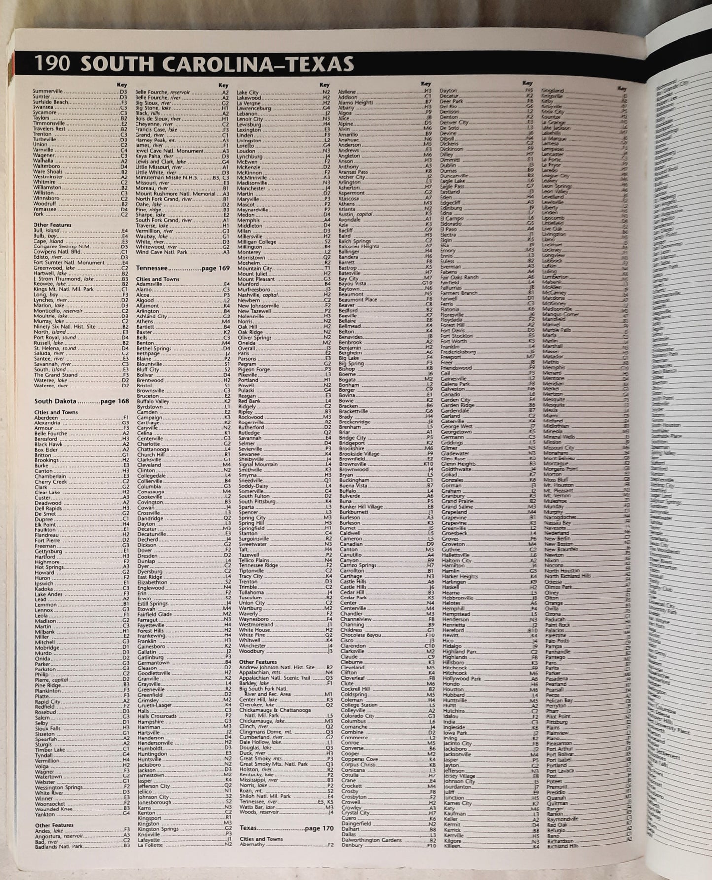 The World Almanac Atlas of the World by MapQuest (Good, 2001, Pbk, 192 pages, MapQuest.com)