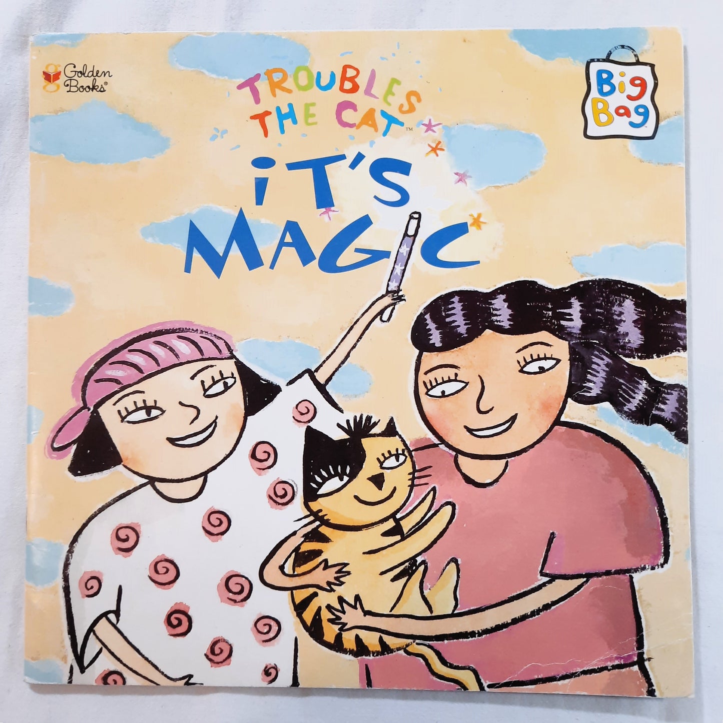 Troubles the Cat: It's Magic by Richard Chevat (Very good, 1997, Pbk, 24 pages, Golden Books)