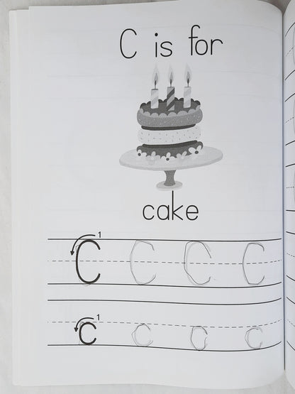 Lots and Lots of Letter Tracing by Handwriting Time (Very good, 2015, Pbk, 112 pages)