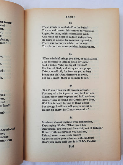 Troilus and Criseyde by Geoffrey Chaucer (Good, 1971, Pbk, 332 pages, Penguin Classics)