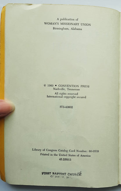 Educating Youth in Missions by Mildred McMurry (Acceptable, 1960, Pbk, 141 pages, Convention Press)