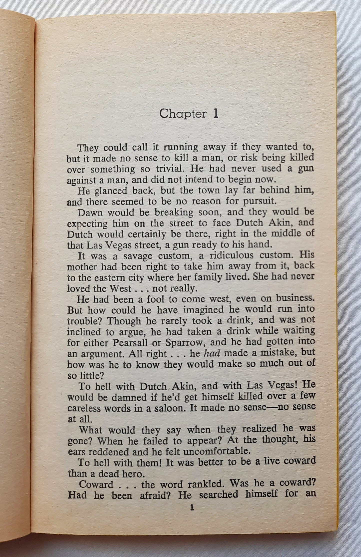 North to the Rails by Louis L'Amour (Good, 1987, Pbk, 184 pages, Bantam Books)