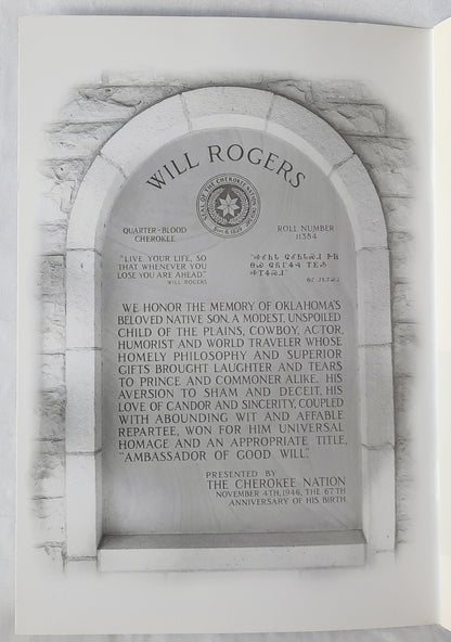 A Pictorial Tribute to An American Legend: Will Rogers by K'Raveill (Very good, 32 pages, Pbk)