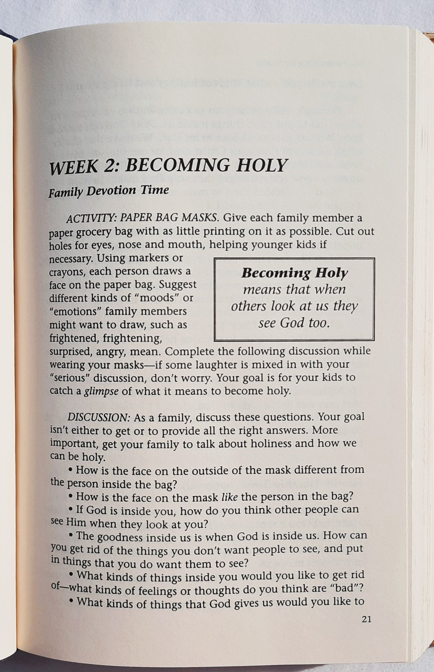 Your Family Time with God: A Weekly Plan for Family Devotions by John Maxwell; Brad Lewis (Very good, 1995, HC, 333 pages, Chariot Family Publishing)