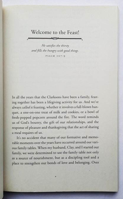 The Lifegiving Table Experience: A Guided Journey of Feasting Through Scripture by Sally Clarkson (New, 2017, Pbk, 144 pages, Tyndale House)