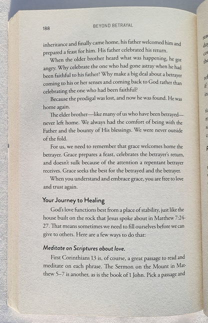 Beyond Betrayal by Phil Waldrep (Good, 2020, Pbk, 222 pages, Harvest House)