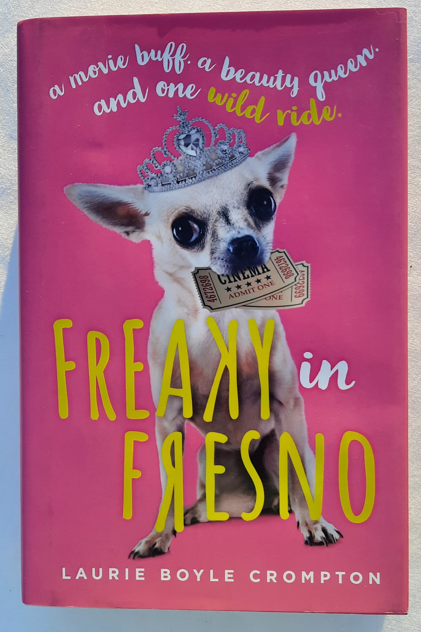 Freaky in Fresno von Laurie Boyle Crompton (Neu, 2020, HC, 352 Seiten, Blink)
