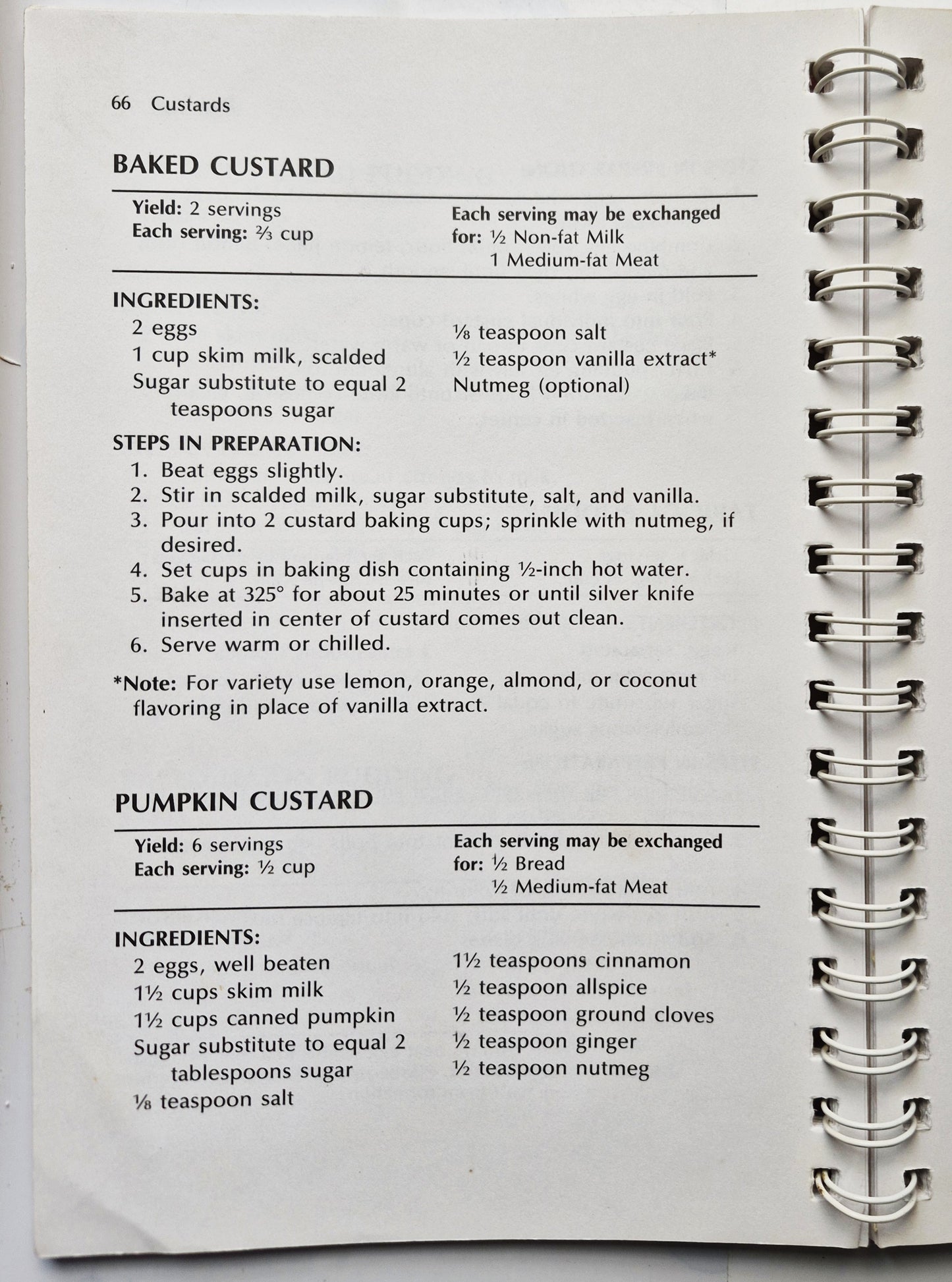 Cookbook for Diabetics and Their Families von Joan Denman (Gut, 1984, Spiral-Paperback, 201 Seiten, Oxmoor House)