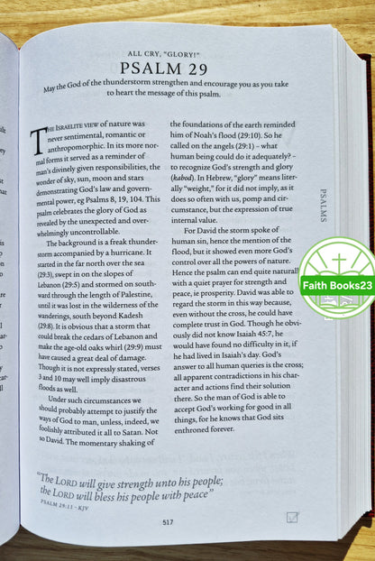 The Open Your Bible Old Testament Commentary herausgegeben von Martin Manser (Neu, 2013, Taschenbuch, 1040 Seiten, Creative4 International)