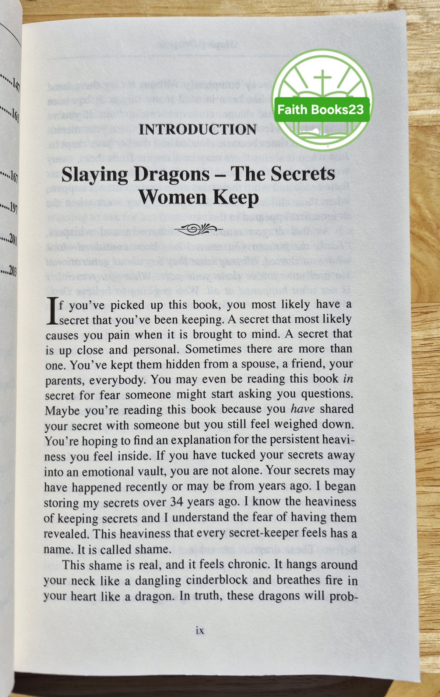 Slaying Dragons: The Secrets Women Keep von Debbie Cowles (Neu, 2006, Pb., 208 Seiten, Xulon Press)