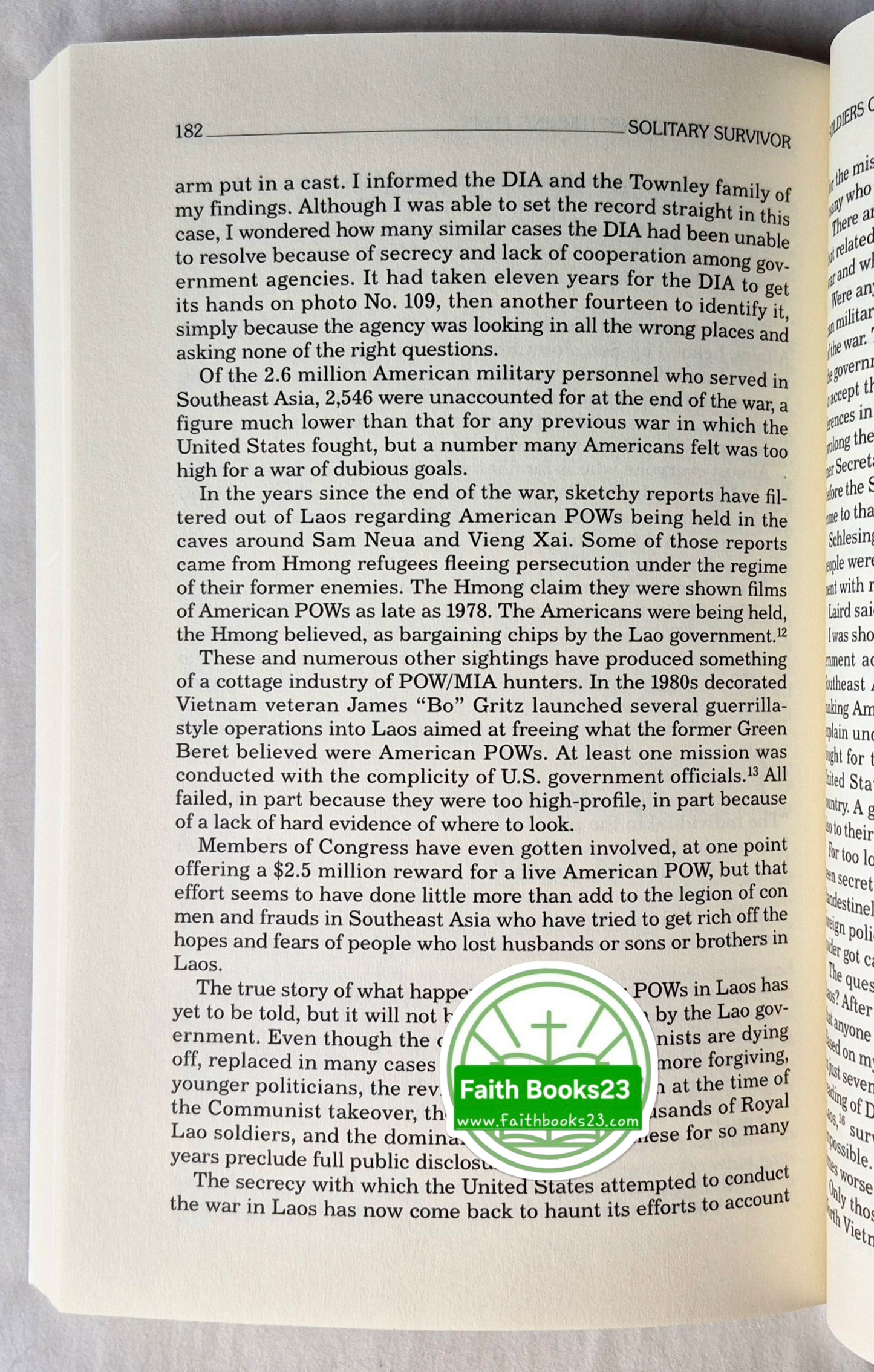 Solitary Survivor: The First American POW in Southeast Asia von Col. Lawrence R. Baily, Jr. (Ret.); Ron Martz (Sehr gut, 2003, Taschenbuch, 216 S., Brassey's Inc.)