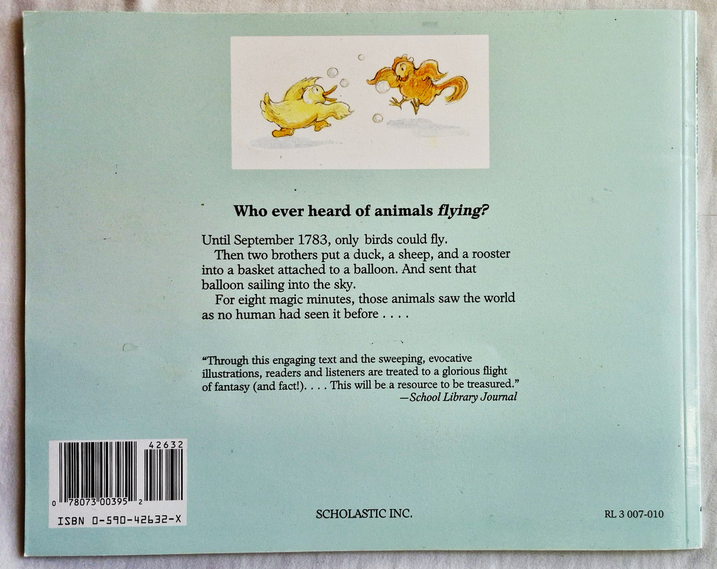 Three in a Balloon von Sarah Wilson (Sehr gut, 1990, Taschenbuch, 38 S., Scholastic)