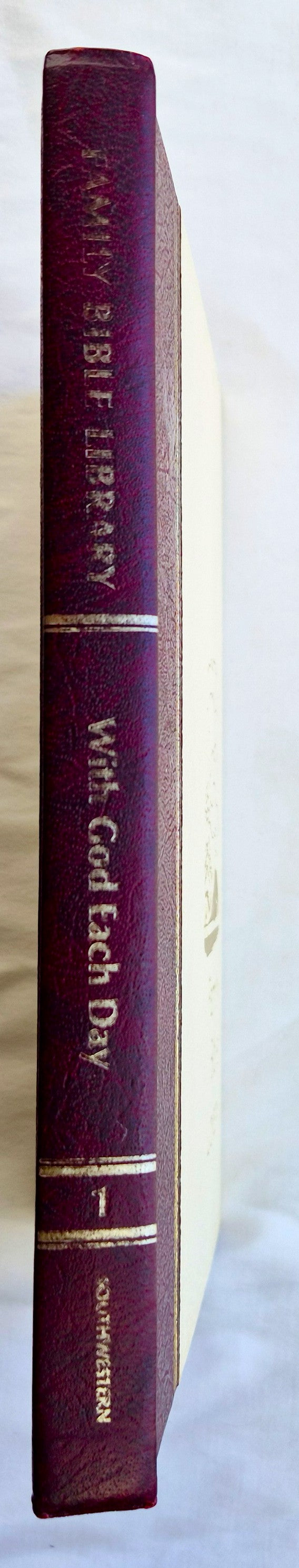 Family Bible Library Vol. 1: With God Each Day editor V. Gilbert Beers (Very good, 1971, HC, The Southwestern Co.)