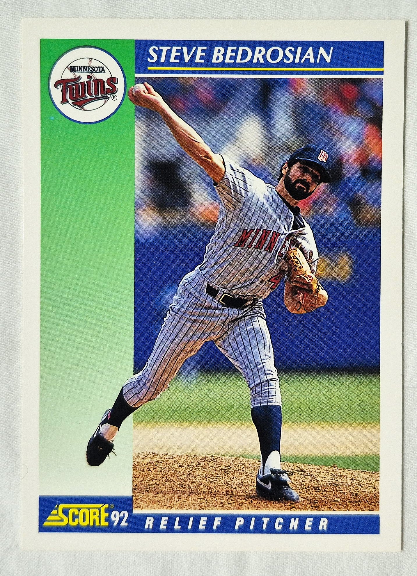 Steve Bedrosian Minnesota Twins Relief Pitcher 1992 Score #17 Baseballkarte (Exzellent)