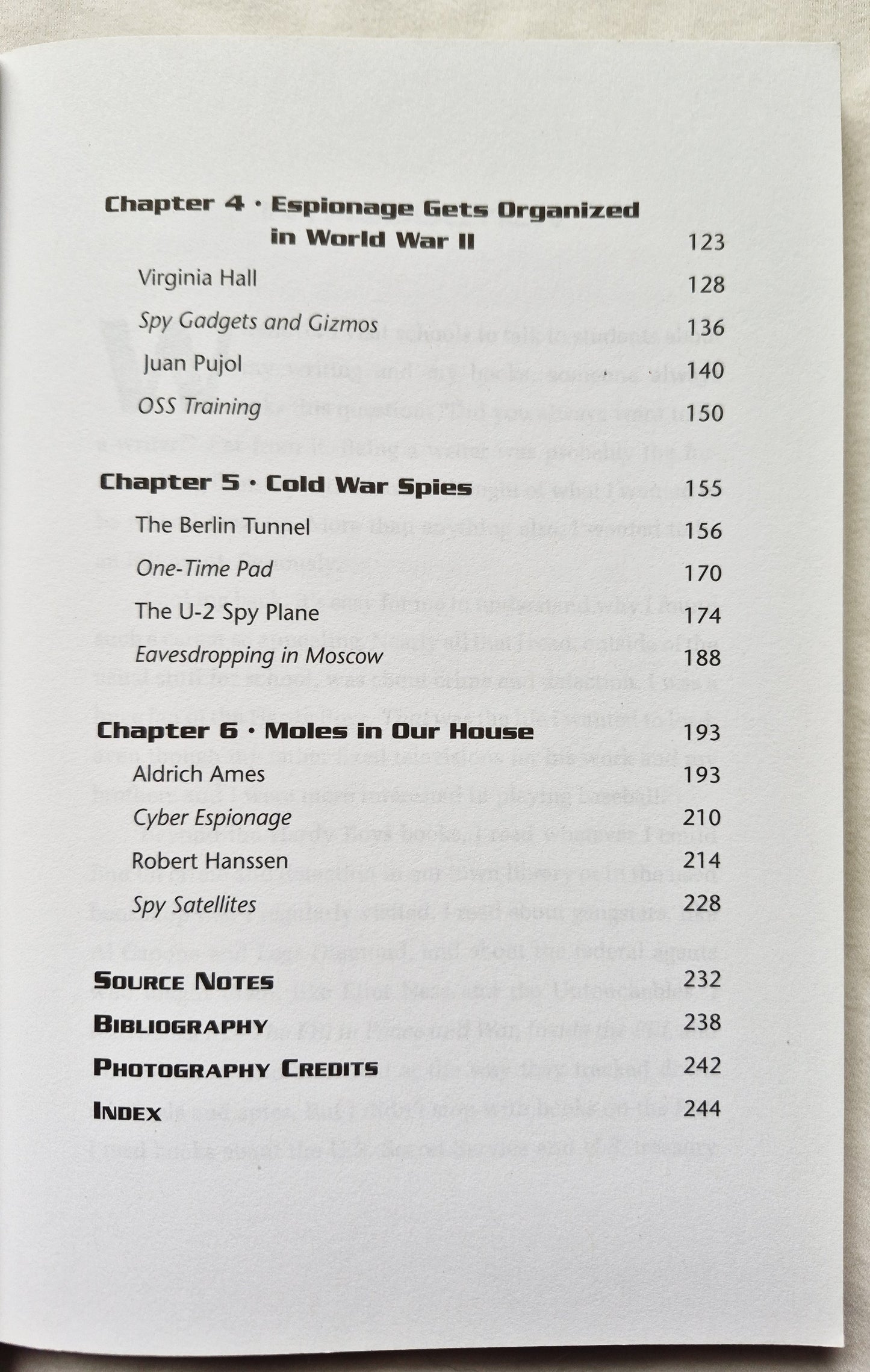 The Dark Game: True Spy Stories by Paul B. Janeczko (Very good, 2010, Pbk, 248 pgs. Scholastic)
