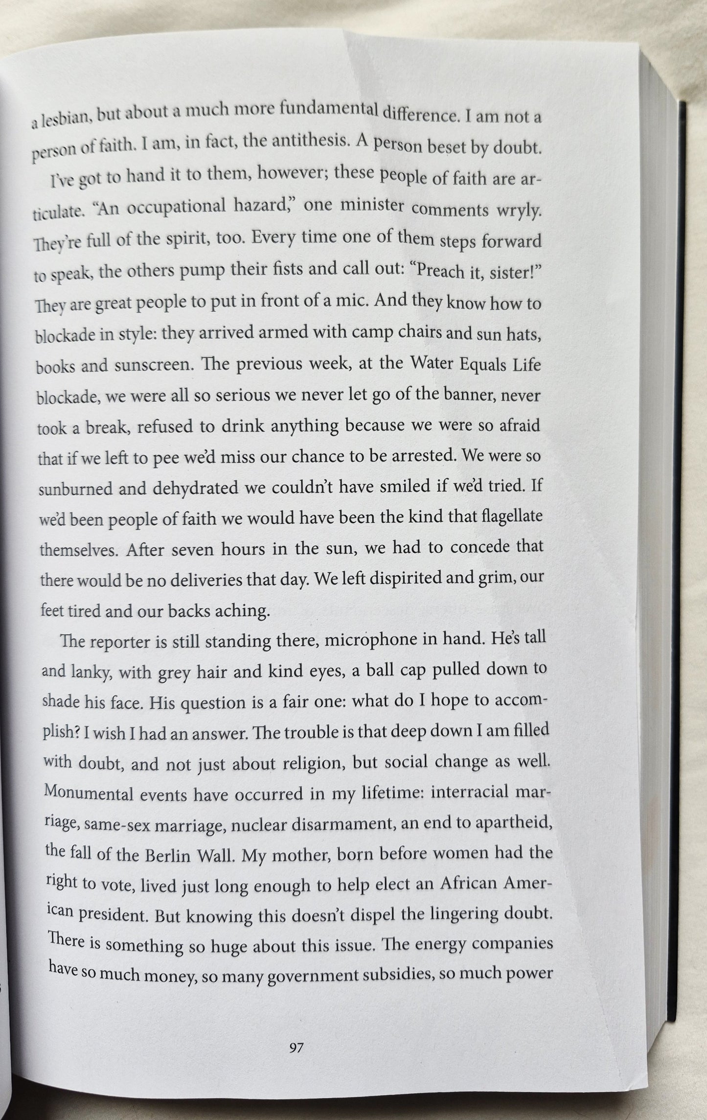 Fracture: Essays, Poems, and Stories on Fracking in America Herausgeber Taylor Brorby; Stefanie Brook Trout (Sehr gut, 2016, Broschiert, 466 S., Ice Cube Press)