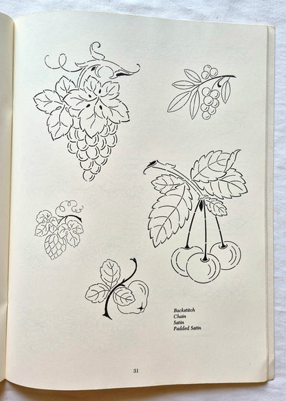 Weißstickerei: Techniken und 188 Motive von Carter Houk (Sehr gut, 1978, Broschiert, 58 Seiten, Dover)