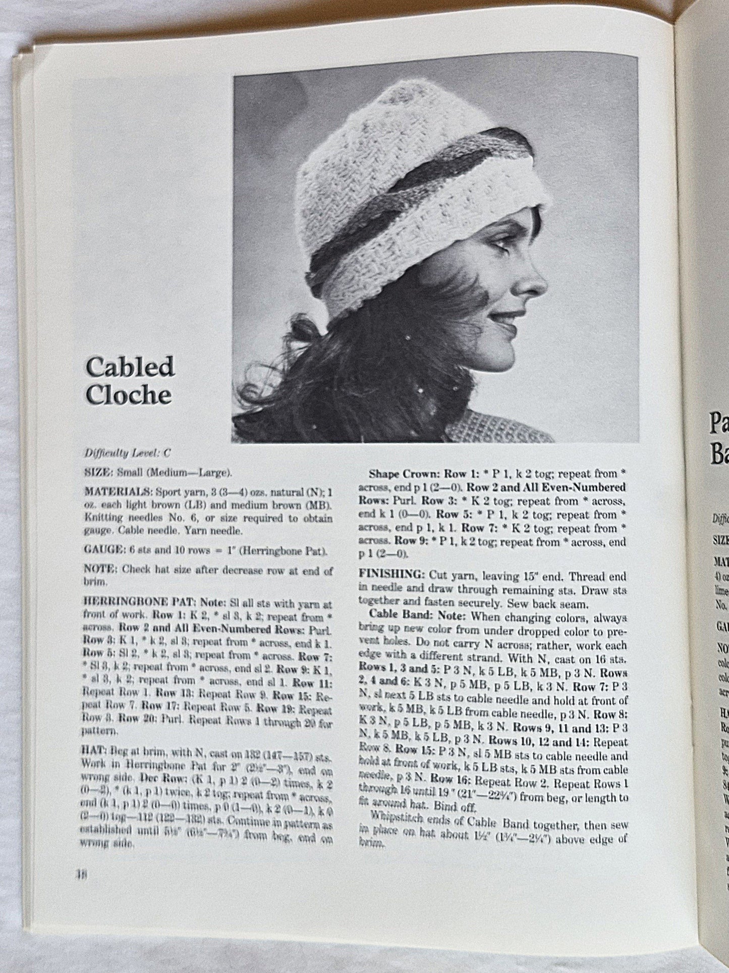 Easy-to-Knit Hats for the Whole Family von Jill C. Weiner (Sehr gut, 1985, Taschenbuch, 32 Seiten, Dover)