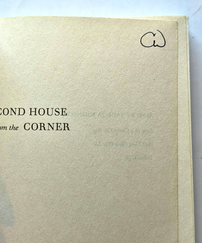Second House from the Corner von Sadeqa Johnson (Sehr gut, 2021, Pbk, 294 Seiten, St. Martin's Press)