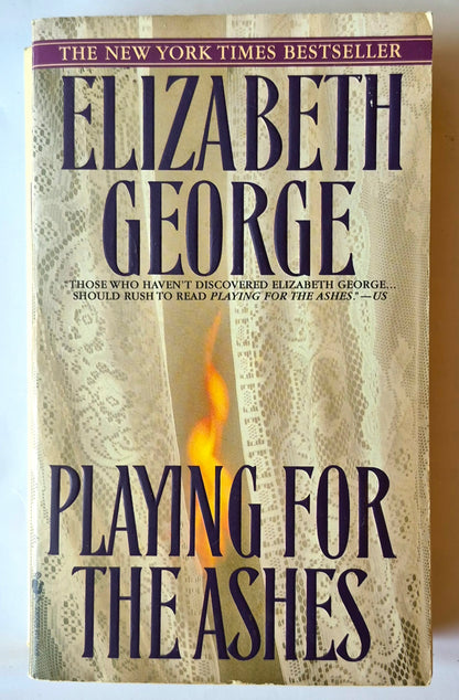 Playing for the Ashes von Elizabeth George (Inspector Lynley #7, Gut, 1995, Taschenbuch, 675 Seiten, Bantam Books)